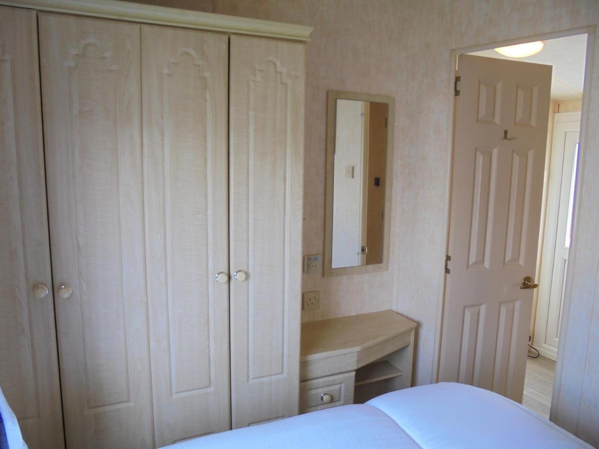 Waterside: Waterside Salisbury:- 6 Berth Large Wrap Around Veranda Ingoldmells Exterior foto