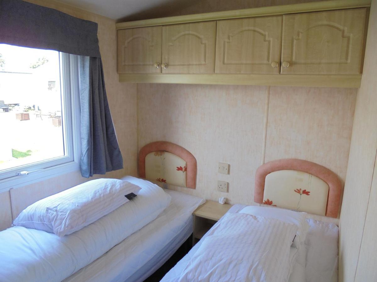 Waterside: Waterside Salisbury:- 6 Berth Large Wrap Around Veranda Ingoldmells Exterior foto